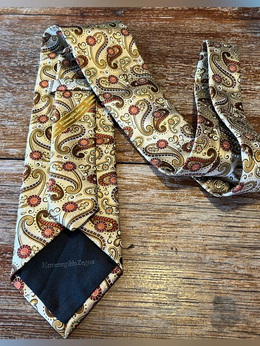 Ermenegildo Zegna Mens 100% Silk Neck Tie Gold Bronze Paisley Made in Italy